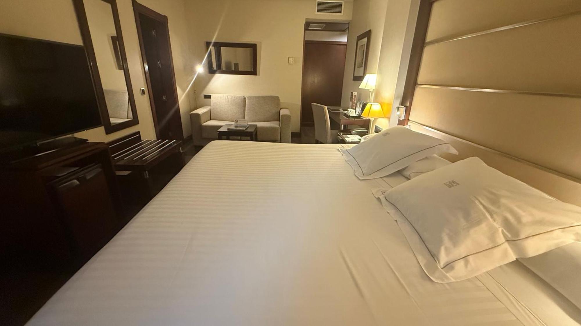 Hotel Badajoz Center Buitenkant foto